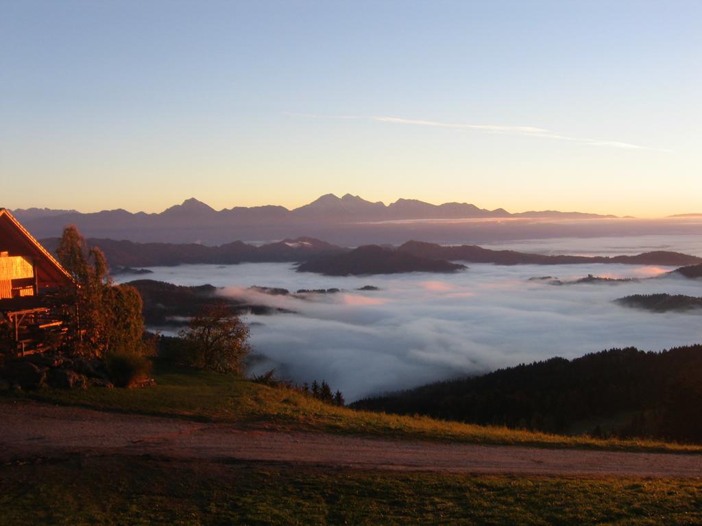 Gostisce In Penzion Stari Vrh Poljane nad Škofjo Loko Exterior foto