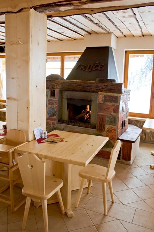Gostisce In Penzion Stari Vrh Poljane nad Škofjo Loko Exterior foto